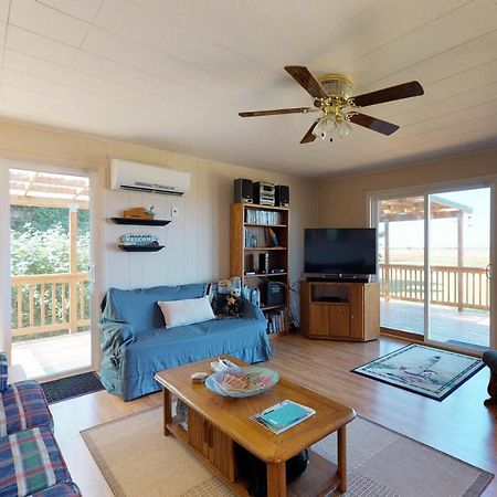 Surfer'S A Landing Villa Westport Exterior photo