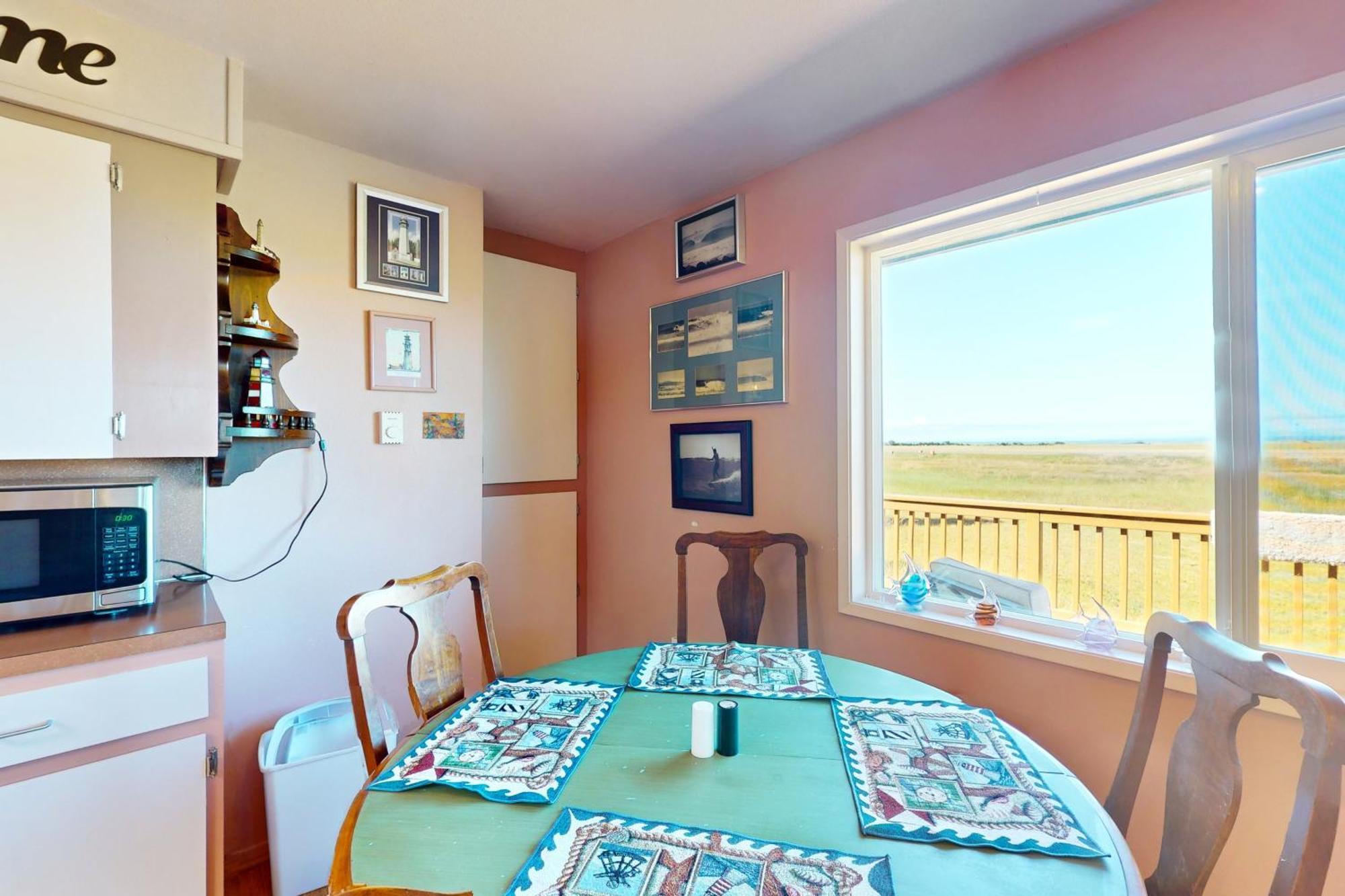 Surfer'S A Landing Villa Westport Exterior photo
